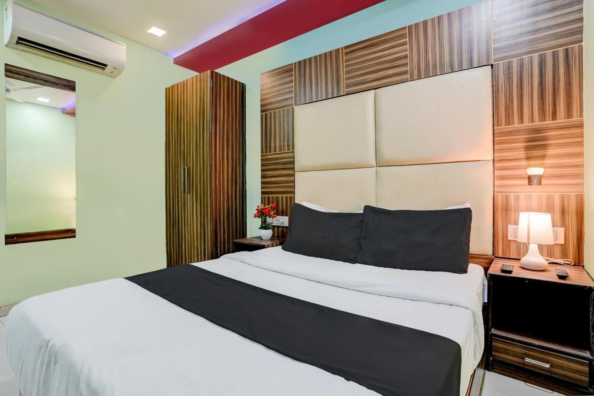 OYO 27640 Hotel Blue Sapphire Residency Bombay Extérieur photo